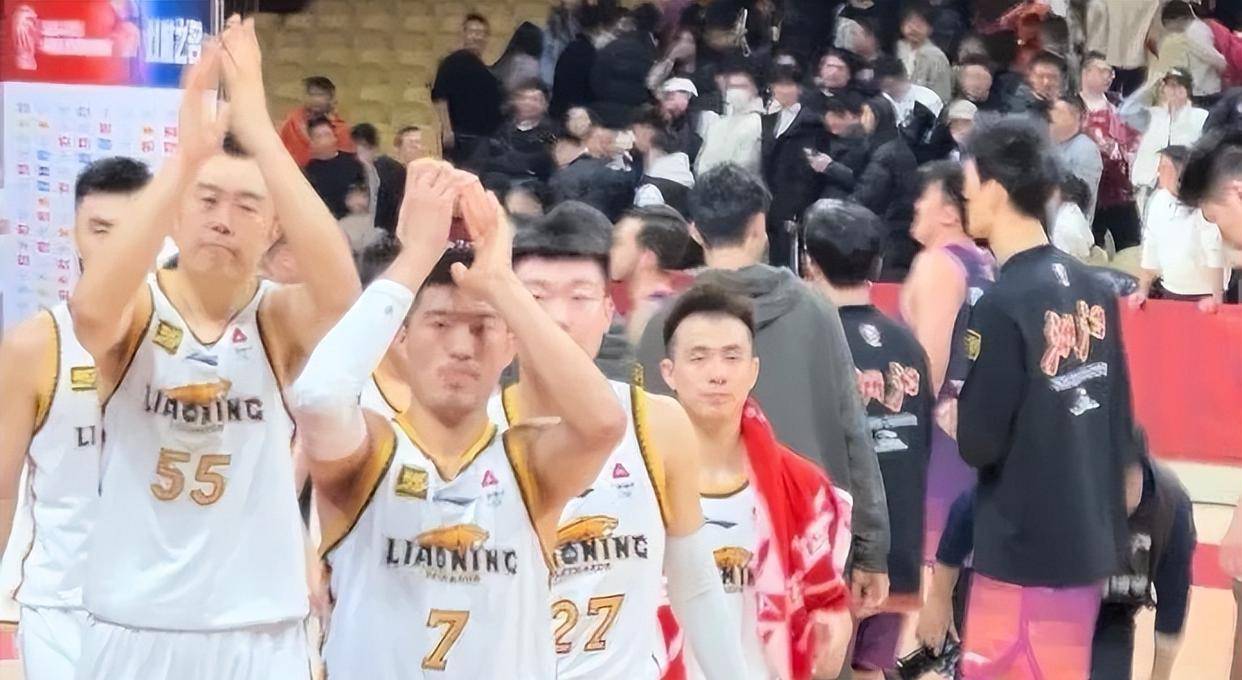 亚洲杯篮球赛倒计时，各队集结备战冲击冠军