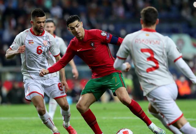 葡萄牙0-2惨遭瑞士绝杀，小组领先地位岌岌可危