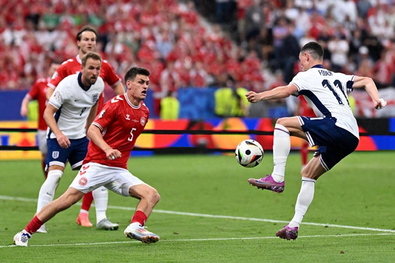 挑战备战欧洲杯预选赛:挪威VS丹麦 挑战备战欧洲杯预选赛:挪威VS丹麦