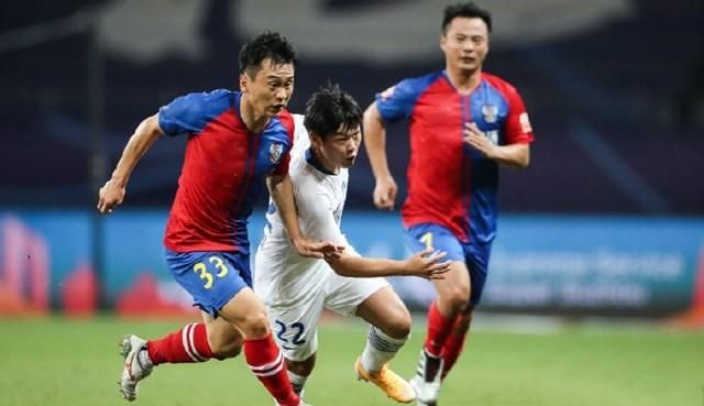 广州恒大战平青岛黄海，保持不败纪录